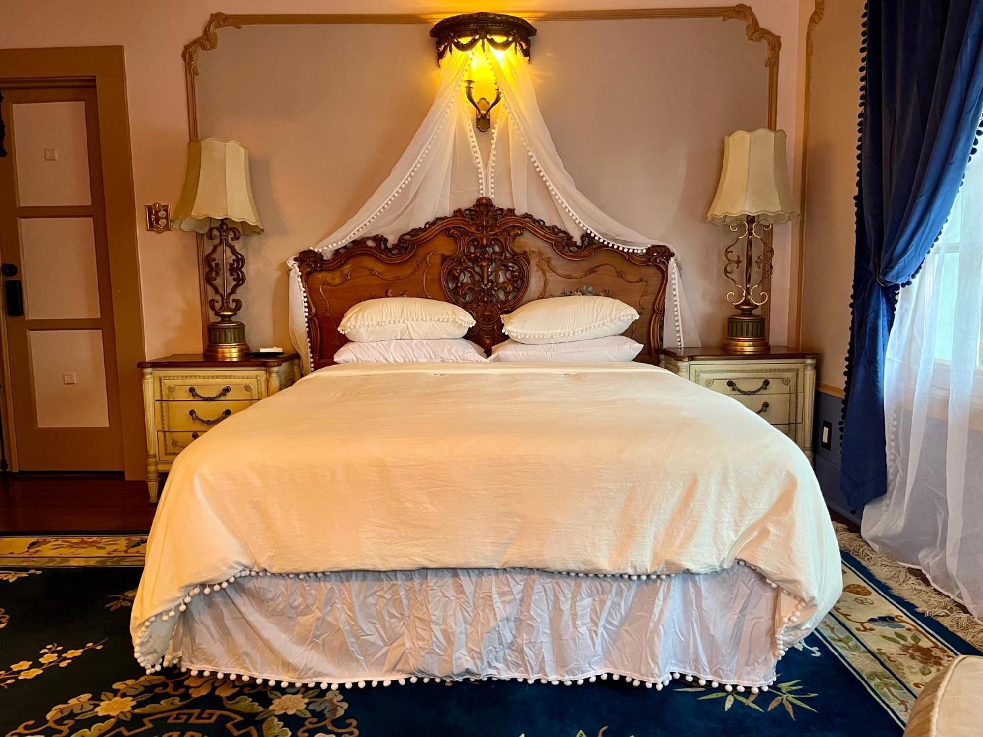 Guest house Hollywood *